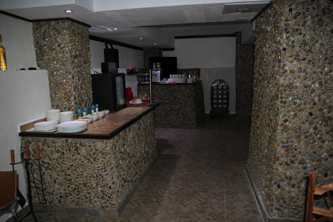 Hotel Doi Taurasi Afumaţi 外观 照片